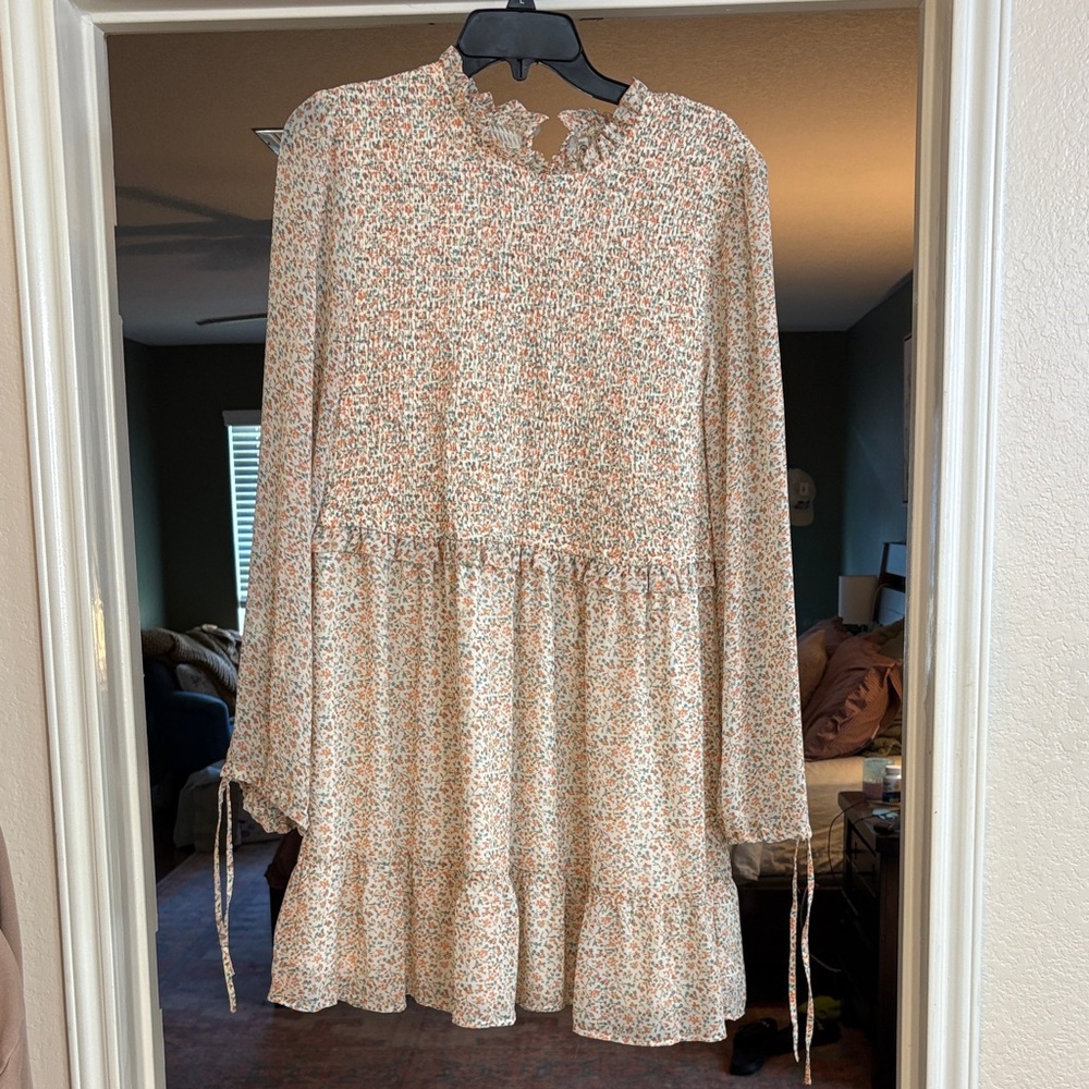 Floral Long-Sleeve Ruffle Tiered Dress - Cream/Peach